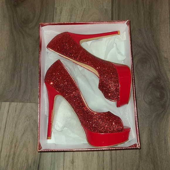 DearOnly Women's Sky High Heels Platform Pumps Slip On Sexy Peep Toe Stilettos - Picture 4 of 5